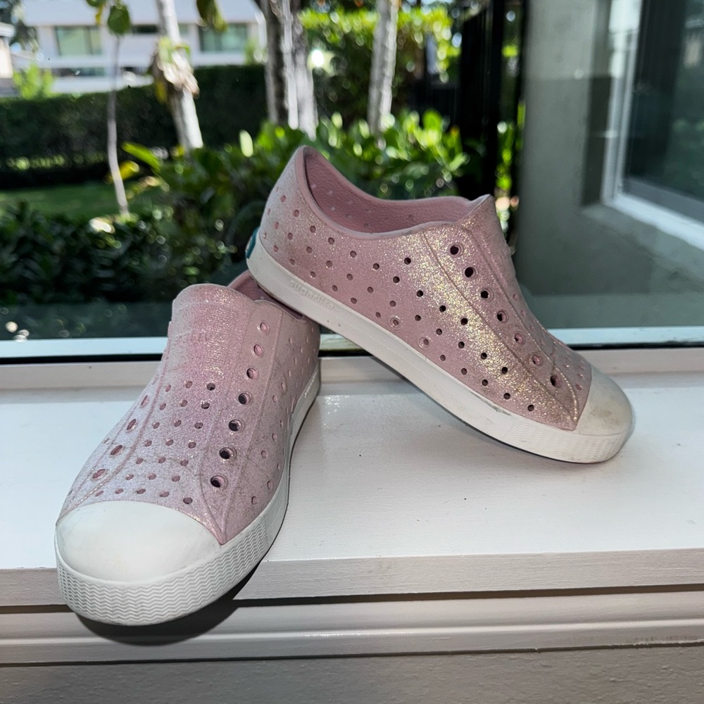 Native Shoes Kids Pink Glitter Water Shoes